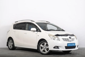 Минивэн Toyota Verso 2012 года, 1249000 рублей, Томск