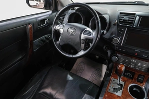Внедорожник Toyota Highlander 2013 года, 2379000 рублей, Новокузнецк