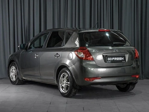 Хетчбэк Kia Ceed 2010 года, 759000 рублей, Волгоград