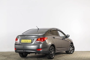 Седан Hyundai Solaris 2013 года, 479000 рублей, Тюмень