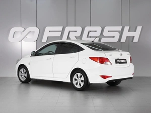 Седан Hyundai Solaris 2015 года, 1130000 рублей, Красный Пахарь