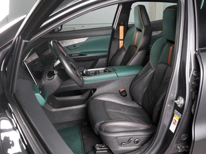 Внедорожник Changan UNI-T 2023 года, 2942000 рублей, Красный Пахарь