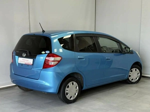 Хетчбэк Honda Fit 2010 года, 795000 рублей, Красноярск