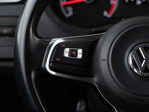 Седан Volkswagen Polo 2020 года, 1346077 рублей, Москва