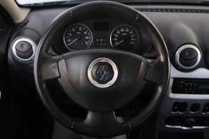 Хетчбэк Renault Sandero 2011 года, 599000 рублей, Омск