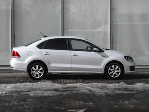 Седан Volkswagen Polo 2018 года, 1170555 рублей, Тверь