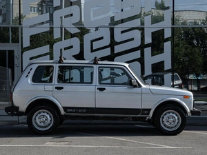 Внедорожник ВАЗ (LADA) 4x4 (Нива) 2015 года, 530000 рублей, Волгоград