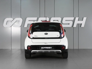 Внедорожник Kia Soul 2017 года, 1888000 рублей, Красный Пахарь
