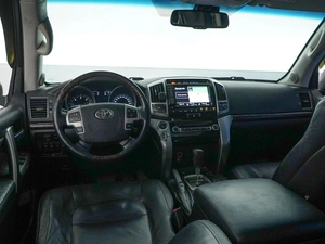 Внедорожник Toyota Land Cruiser 2013 года, 2999444 рублей, Москва