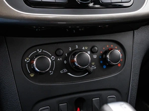 Седан Renault Logan Stepway 2022 года, 1280000 рублей, Большой Сочи