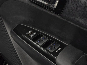 Универсал Toyota Corolla Fielder 2018 года, 1190000 рублей, Красноярск