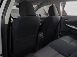 Седан Toyota Corolla 2011 года, 1049000 рублей, Тюмень