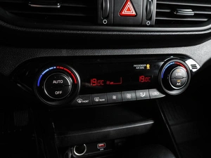 Седан Kia Cerato 2022 года, 2384000 рублей, Воронеж