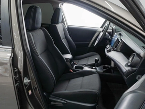 Внедорожник Toyota RAV4 2017 года, 2099000 рублей, Тюмень