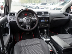Седан Volkswagen Polo 2011 года, 705000 рублей, Краснодар