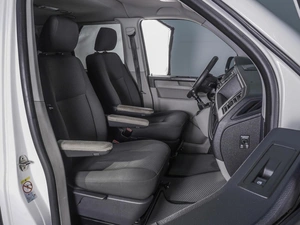 Минивэн Volkswagen Caravelle 2017 года, 3070000 рублей, Ростов-на-Дону