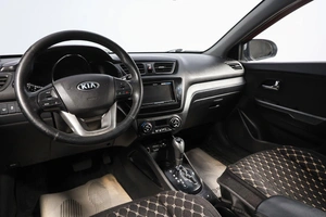 Седан Kia Rio 2013 года, 989000 рублей, Новосибирск