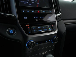 Внедорожник Toyota Land Cruiser 2021 года, 7725077 рублей, Москва