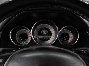 Седан Mercedes-benz E-класс 2013 года, 2569000 рублей, Тюмень