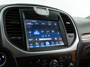 Седан Chrysler 300C 2012 года, 1899050 рублей, Москва