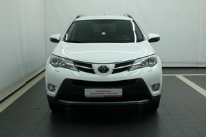Внедорожник Toyota RAV4 2015 года, 2100000 рублей, Красноярск