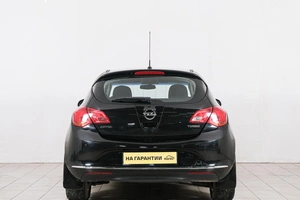 Хетчбэк Opel Astra 2014 года, 749000 рублей, Красноярск