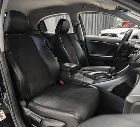 Седан Honda Accord 2011 года, 1280000 рублей, Красноярск