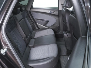 Седан Opel Astra 2013 года, 845000 рублей, Ростов-на-Дону