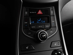 Седан Hyundai Elantra 2015 года, 1149000 рублей, Тюмень