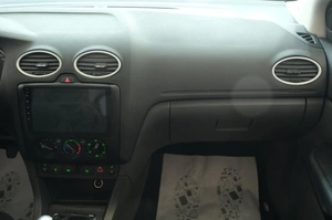 Хетчбэк Ford Focus 2006 года, 379000 рублей, Омск