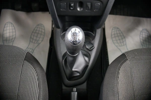 Хетчбэк Renault Sandero 2018 года, 849000 рублей, Пермь