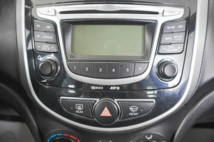 Хетчбэк Hyundai Solaris 2011 года, 879000 рублей, Кемерово