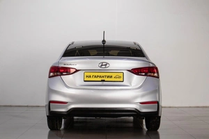 Седан Hyundai Solaris 2018 года, 819000 рублей, Челябинск