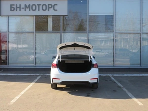 Седан Hyundai Solaris 2019 года, 1295000 рублей, Брянск