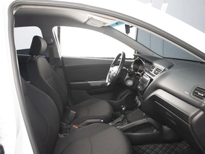 Седан Kia Rio 2015 года, 1200000 рублей, Омск