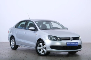 Седан Volkswagen Polo 2012 года, 899000 рублей, Омск