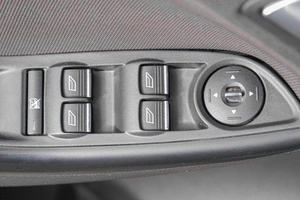 Седан Ford Focus 2012 года, 899000 рублей, Кемерово