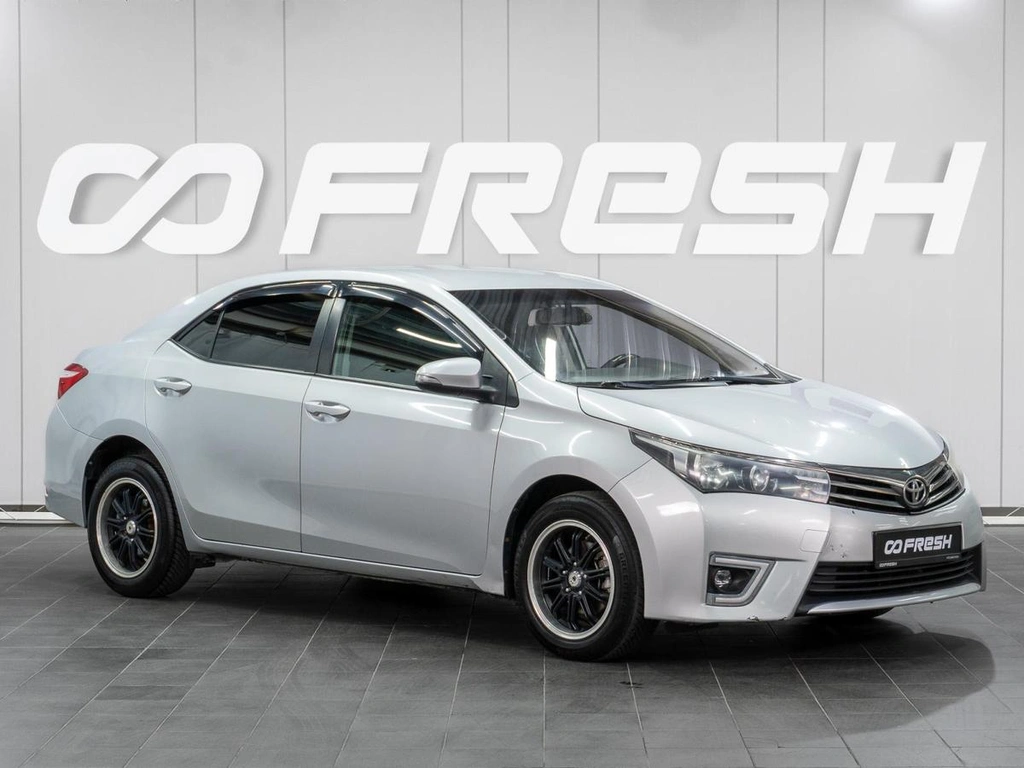 Седан Toyota Corolla 2013 года, 1129000 рублей, Сургут