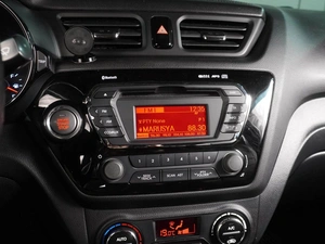 Седан Kia Rio 2012 года, 959000 рублей, Воронеж