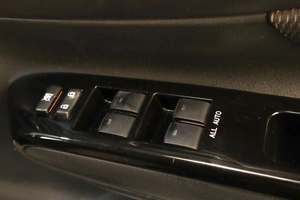 Минивэн Toyota Wish 2014 года, 1579000 рублей, Челябинск
