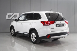 Внедорожник Mitsubishi Outlander 2016 года, 1679000 рублей, Петрозаводск