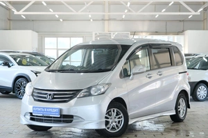 Минивэн Honda Freed 2010 года, 1169000 рублей, Омск