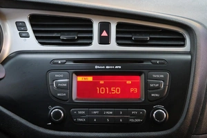 Хетчбэк Kia Ceed 2014 года, 899000 рублей, Омск