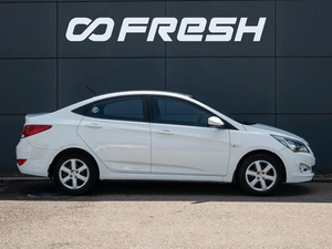 Седан Hyundai Solaris 2014 года, 1075000 рублей, Краснодар