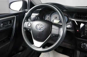 Седан Toyota Corolla 2013 года, 1329000 рублей, Тюмень