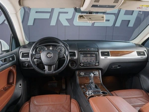 Внедорожник Volkswagen Touareg 2015 года, 3249000 рублей, Сургут