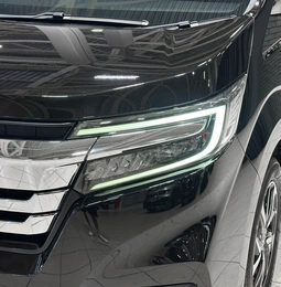 Минивэн Honda Stepwgn Spada 2018 года, 1997000 рублей, Красноярск