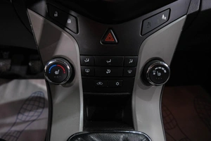 Седан Chevrolet Cruze 2012 года, 699000 рублей, Новокузнецк