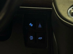 Внедорожник Toyota Land Cruiser 2017 года, 5897000 рублей, Красноярск