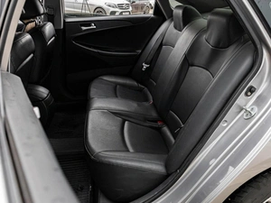 Седан Hyundai Sonata 2010 года, 990000 рублей, Краснодар